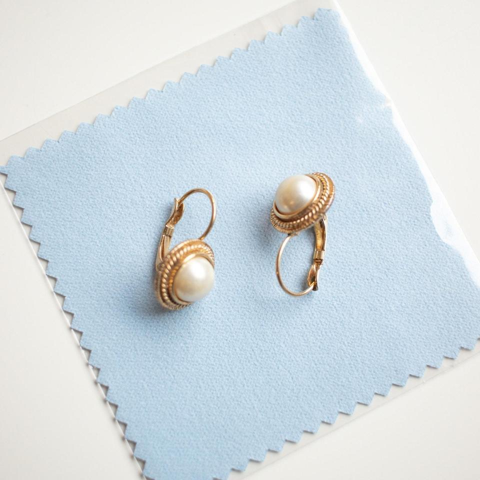 Vintage Gold Plated Faux Pearl Eead 5