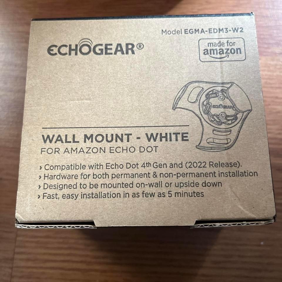 Amazon Echogear Outlet Hanger For