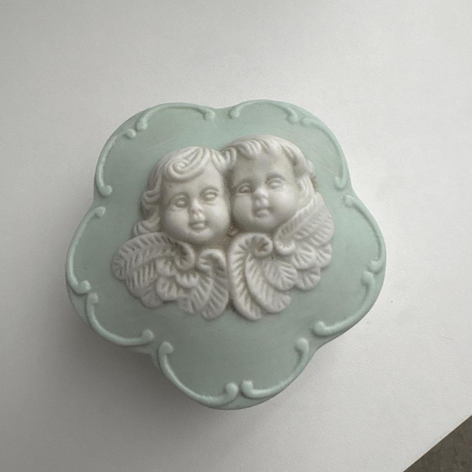Vintage Mint Green Cherub Trinket 2c7e