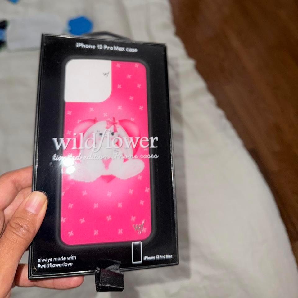 Iphone 13 Pro Max Wildflower