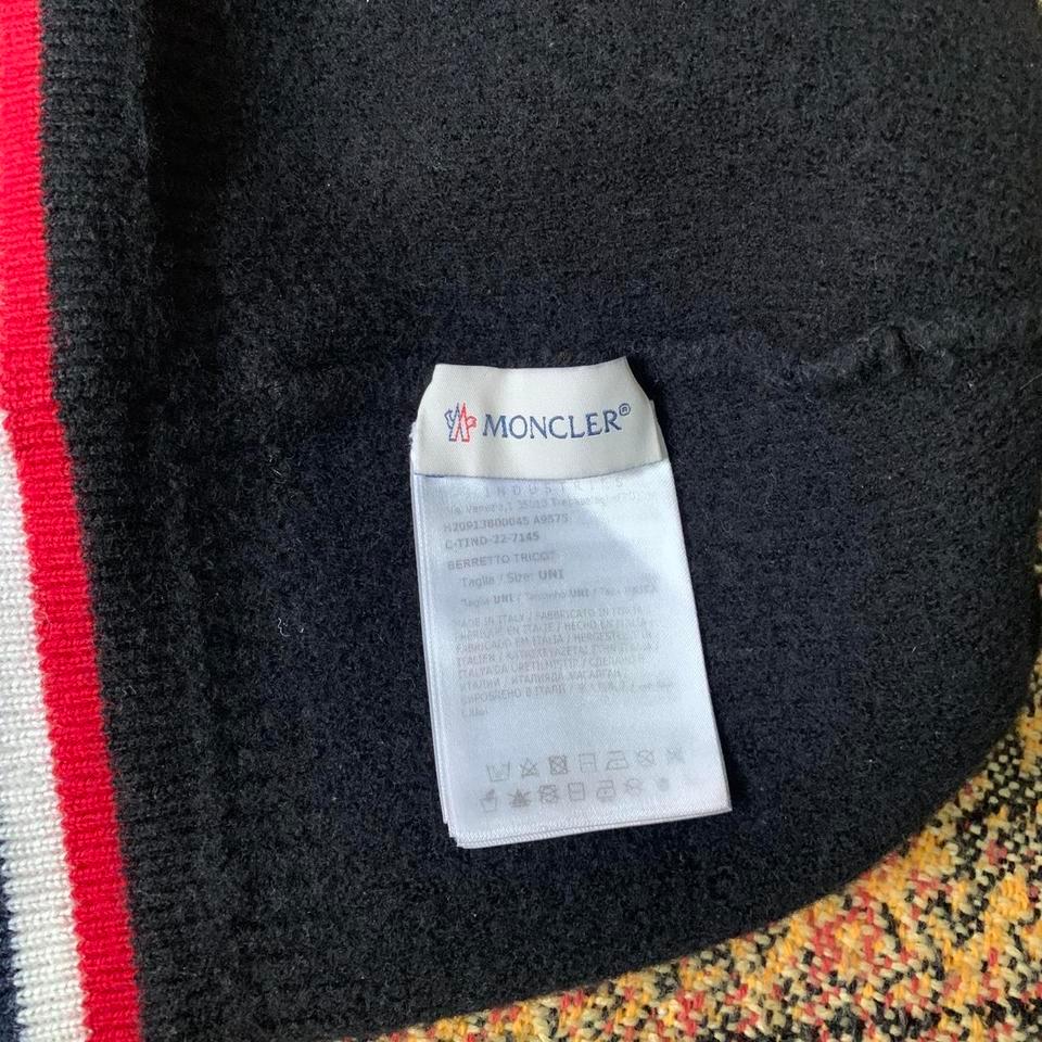 Moncler Black Beanie With Red Ade9 2