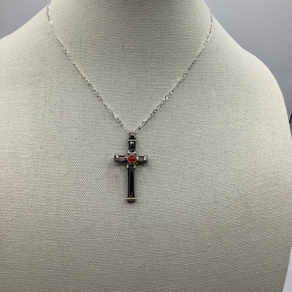 This Handmade Necklace Features A 9724 5