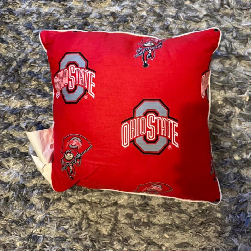 Ohio State Buckeyes Football Throw 2