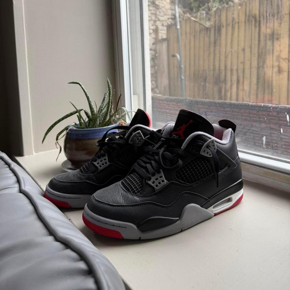 Nike Air Jordan 4 Retro 2