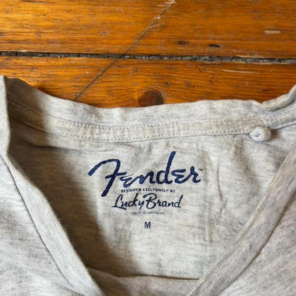 Fender Grey Graphic T Shirt Size 1916 2