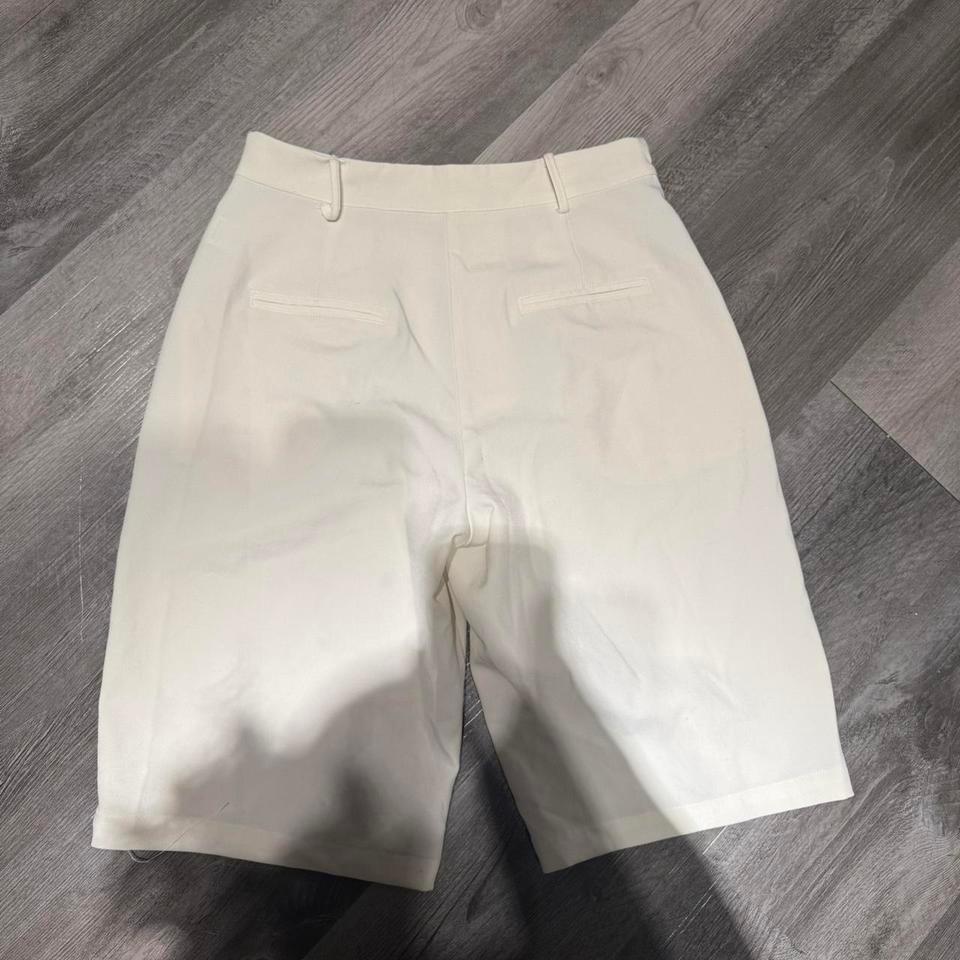 Cream Bermuda Shorts Summer B483 3