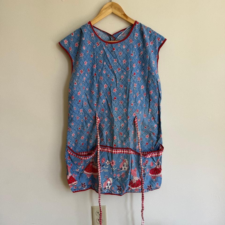 Adorable 70s Vintage Handmade Smock Cedd