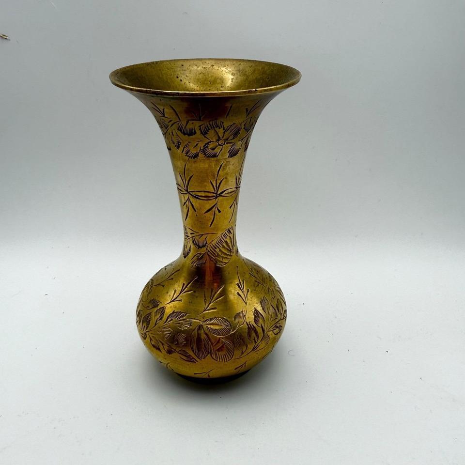 Vintage Etched Brass Vase Floral Db1a