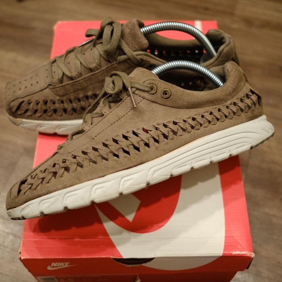 Nike Mayfly Woven In Medium