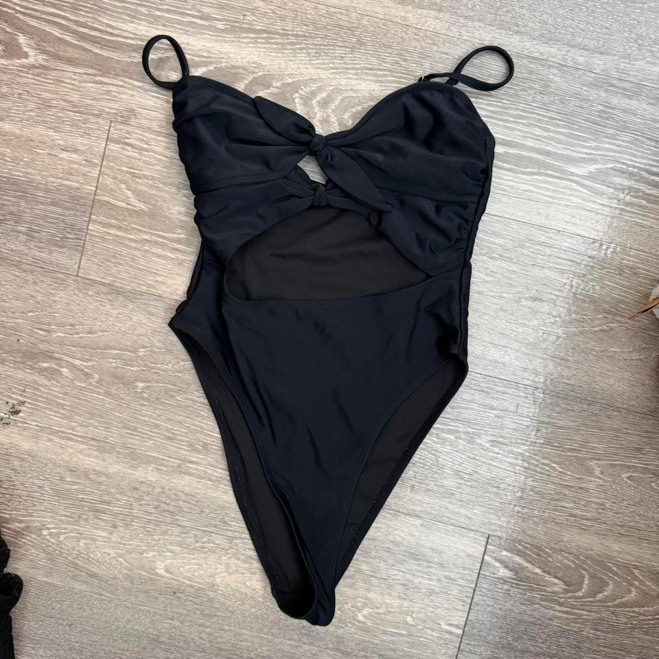 Black One Piece Cut Out F25a 2