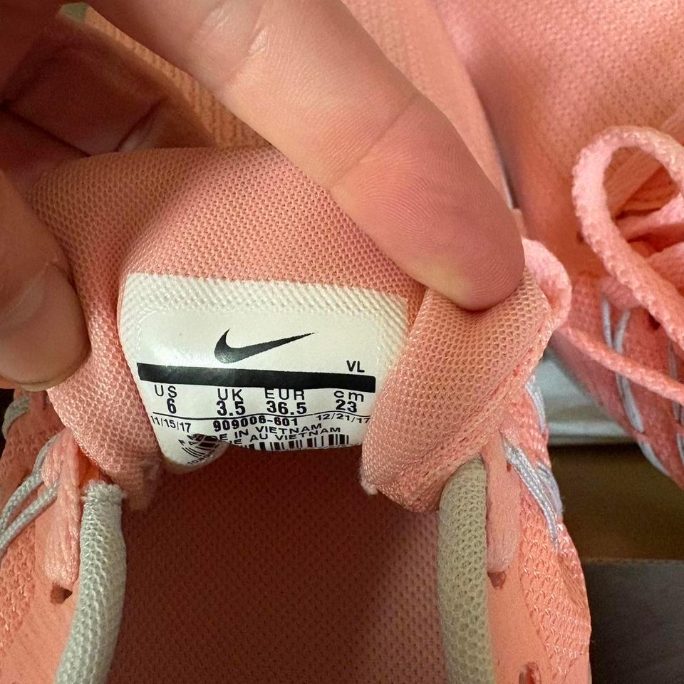 Nike Air Pegasus 35 Trainers F22e 4
