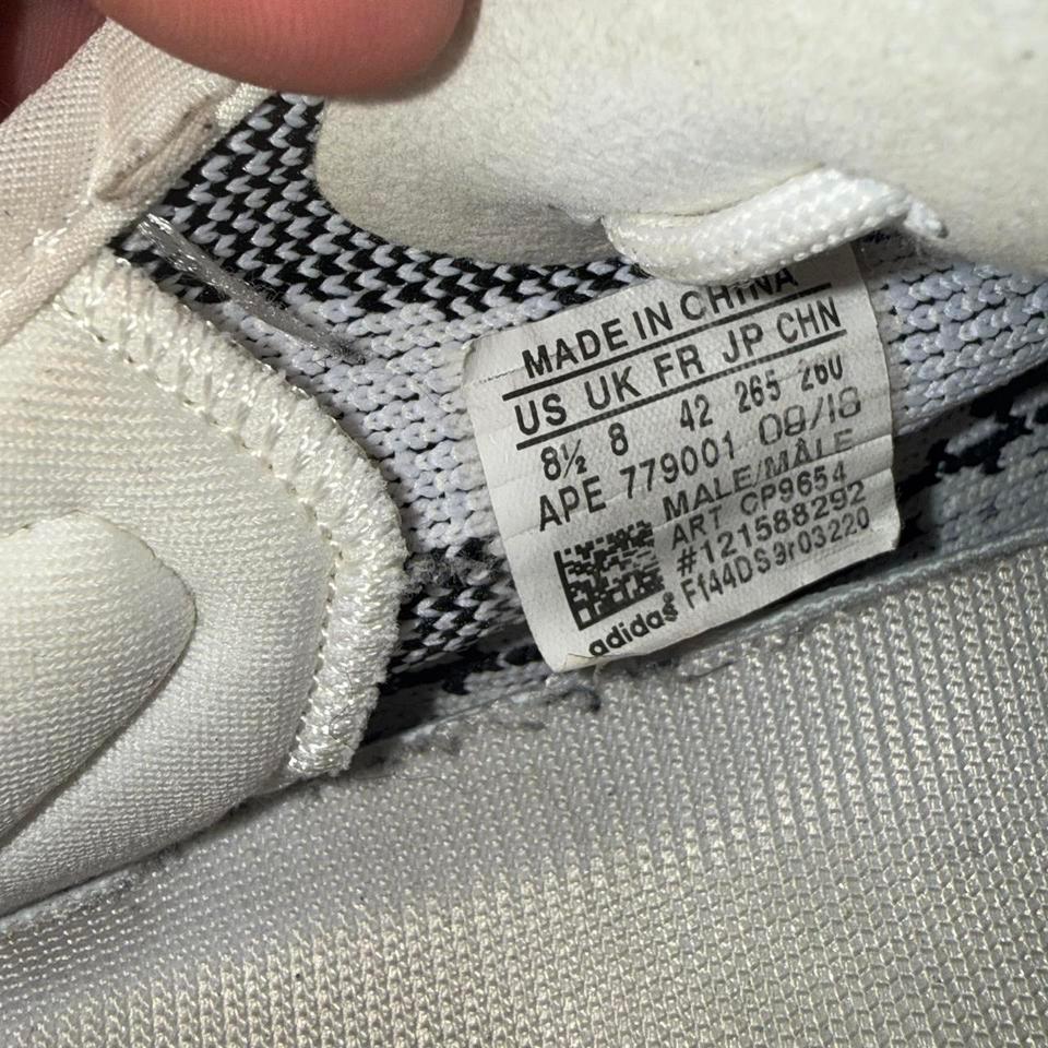 Adidas Yeezy Boost 350 V2 4