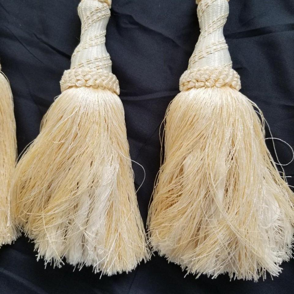 Set Of 6 Cream Tassel 4
