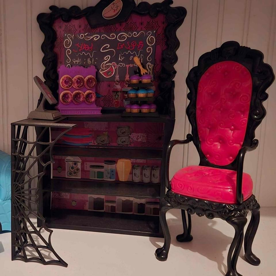 Monster High Coffin Bean Playset