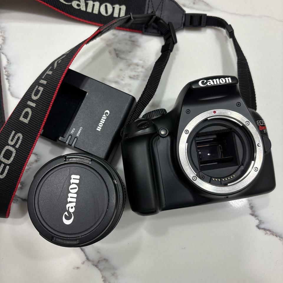 Canon Eos 500d Dslr Camera 4cab 4