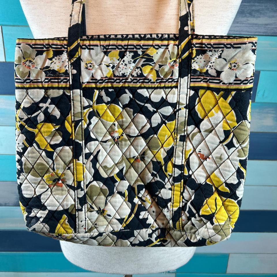 Yellow And Black Vera Bradley 11db 2