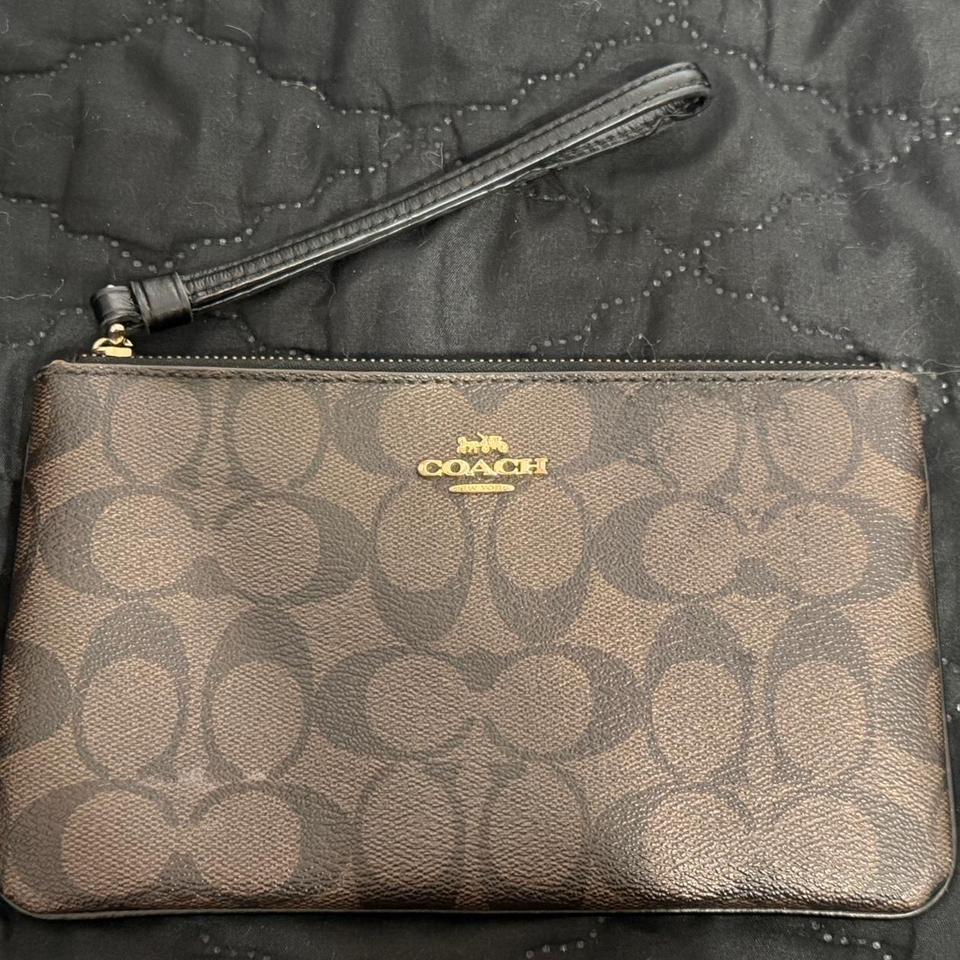 Couch Wristlet In Good Condition 2d9e