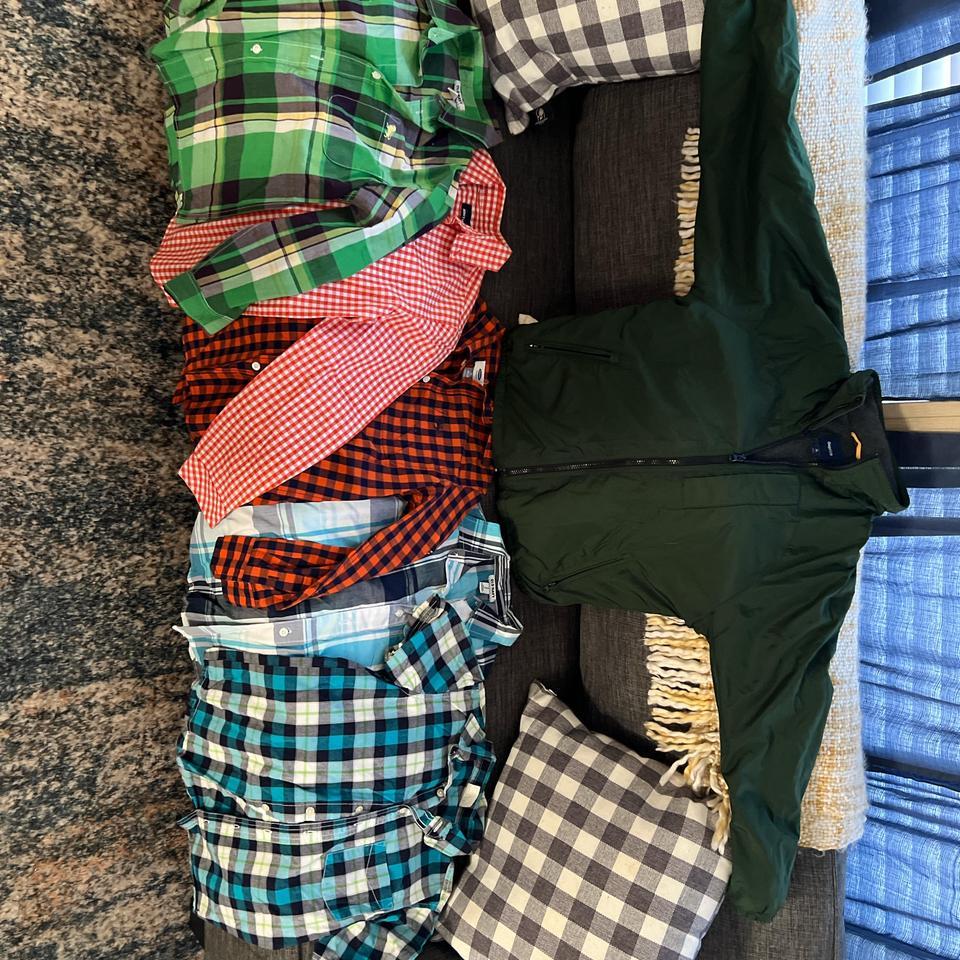 Old Navy Button Up Shirts 407a