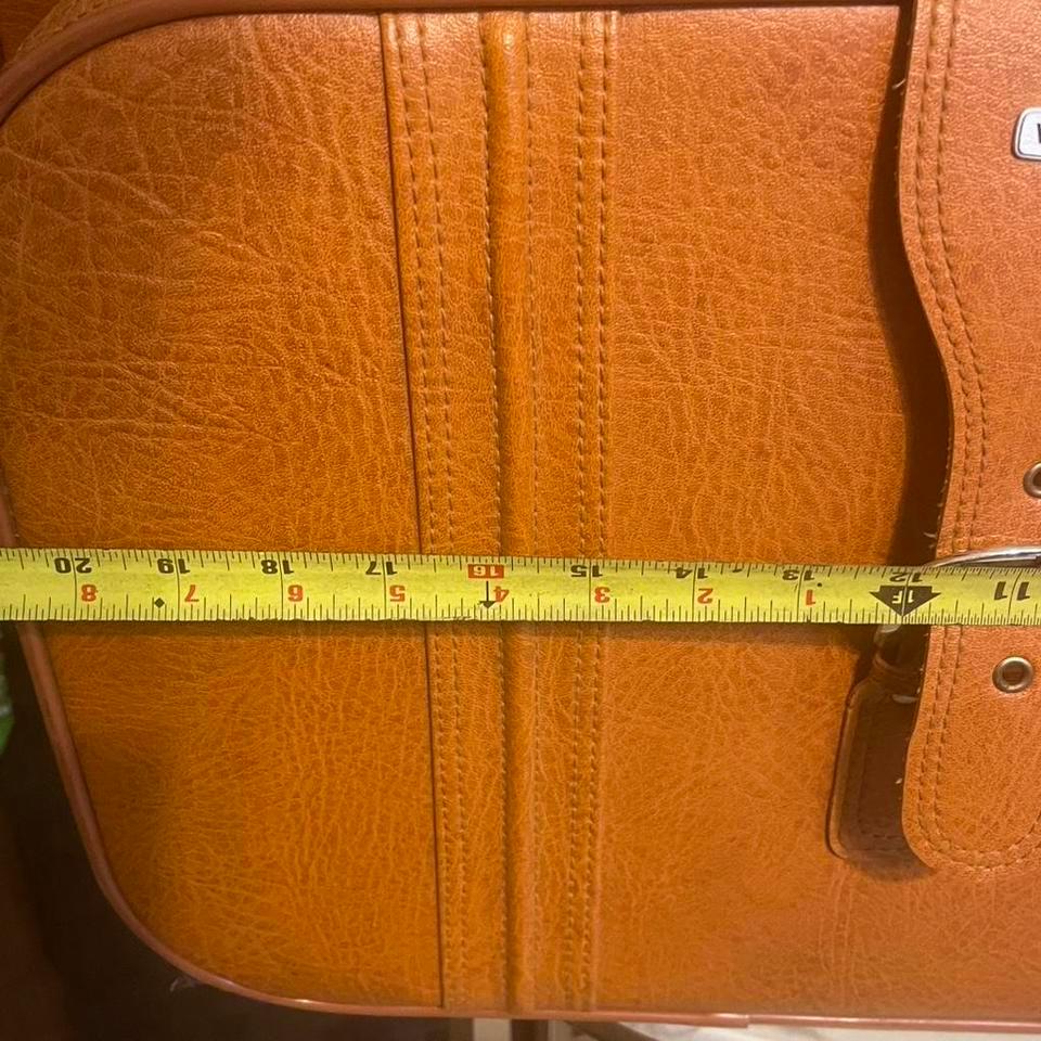 Antique World Traveler Carry On 27c6 2