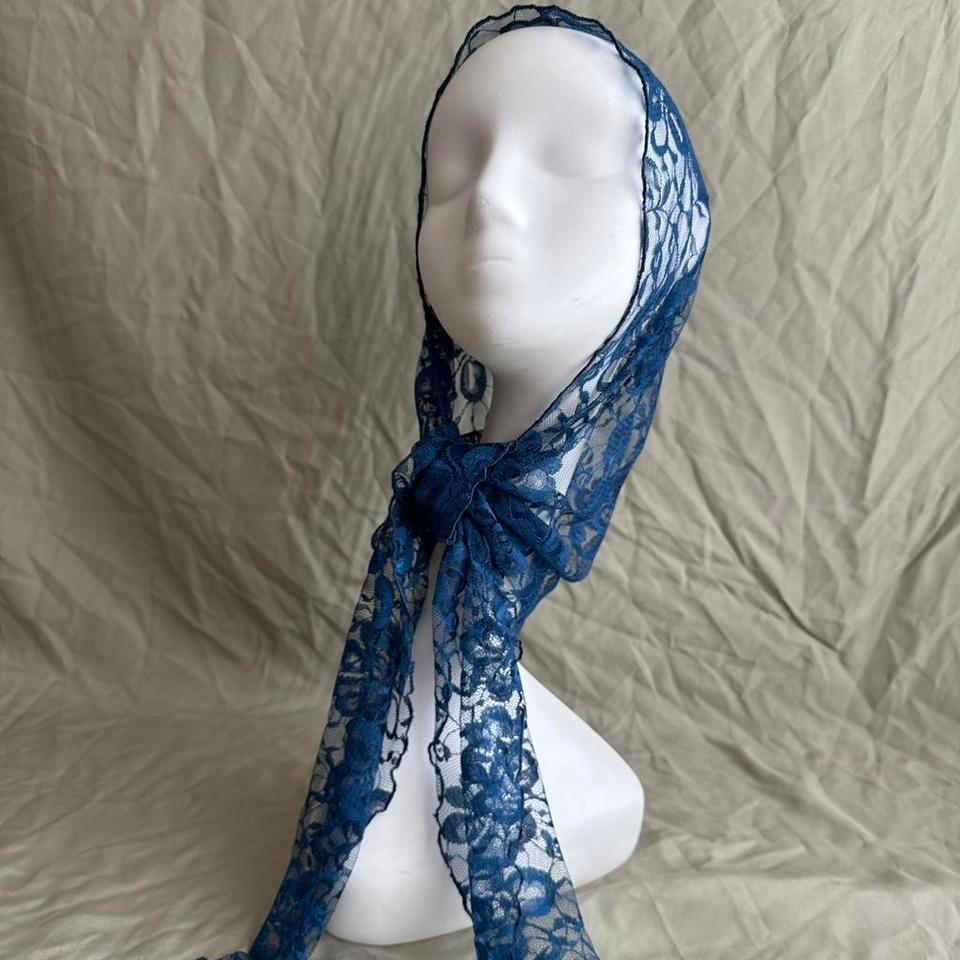 Handmade Blue Lace Hoodie Mantilla F355 4