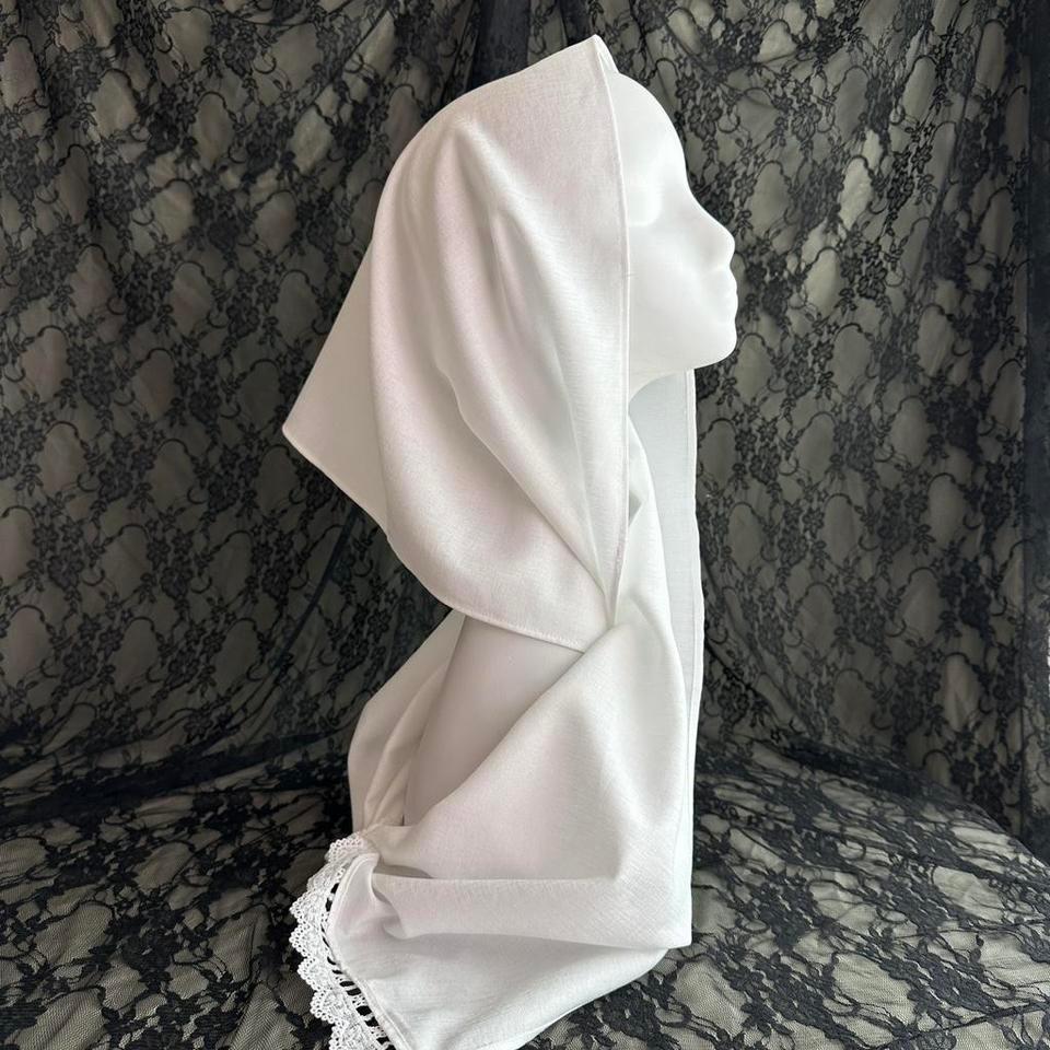 White Cottonlinen Blend Eyelet Lace Trim Be95