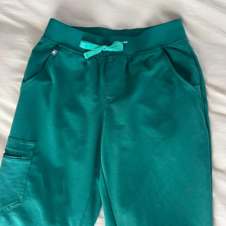 Xs Figs Hunter Green 19a5