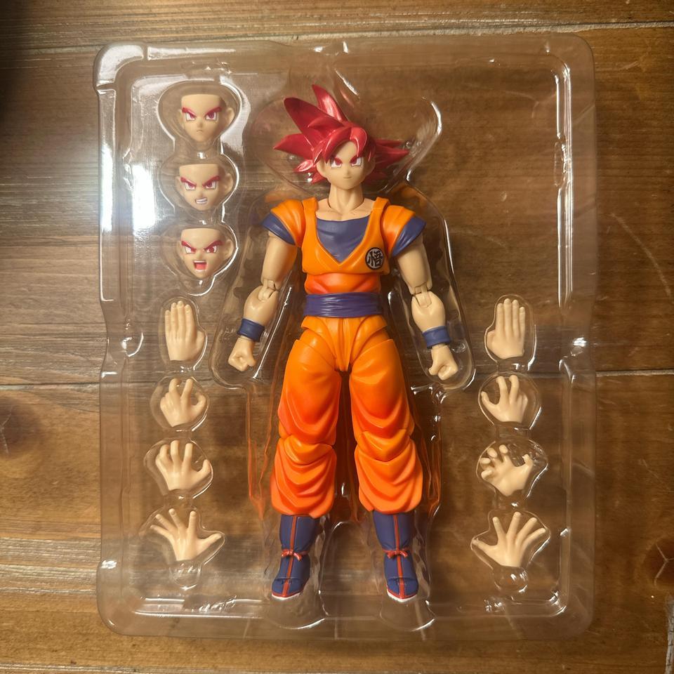 Super Sayain God Goku Shfiguarts