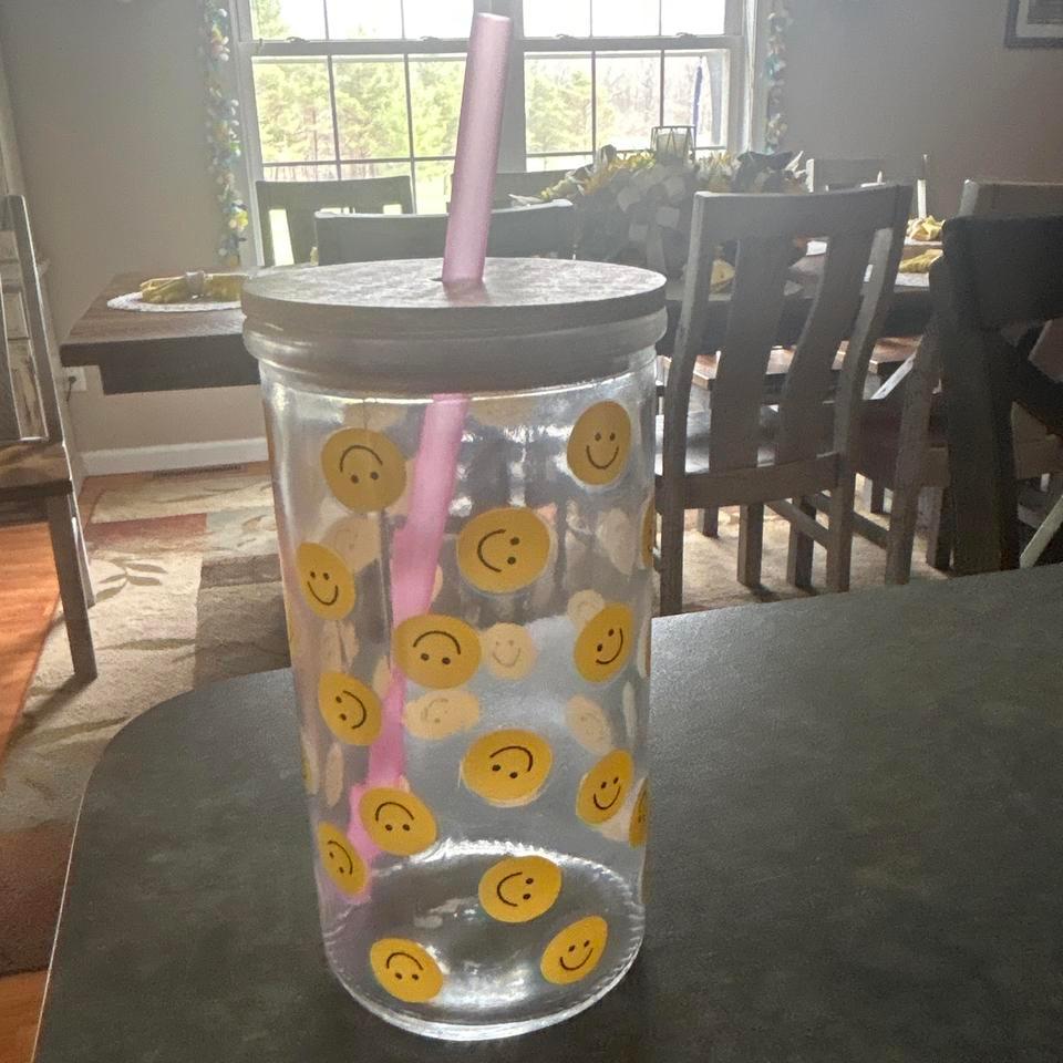 Smiley Face Glass Cup With 7319