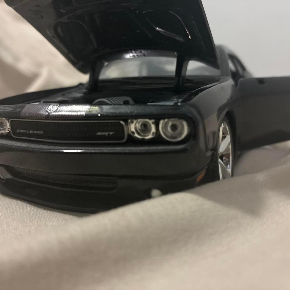 Black Dodge Challenger Srt Diecast 7d75