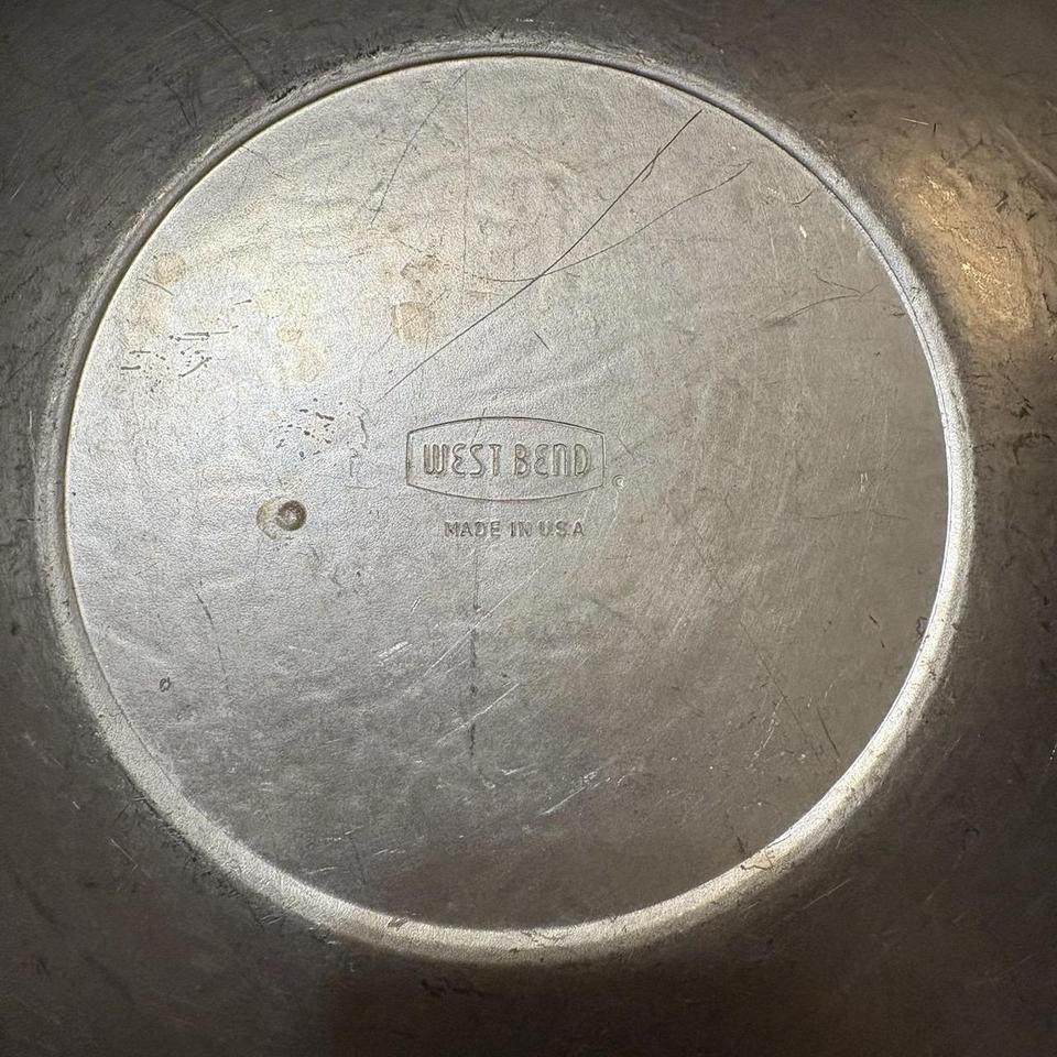 2 Vintage West Bend Aluminum A0d7 2