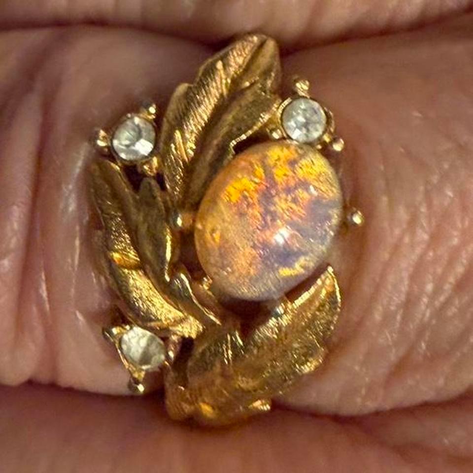 Vintage Avon Ring 1972 Avon 1c6e