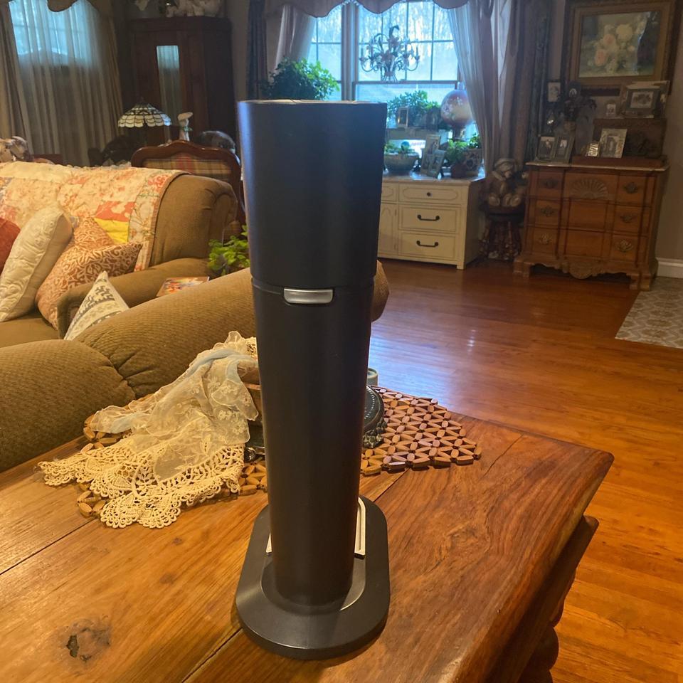 Soda Stream Gray With Cartridge 8ef7 3