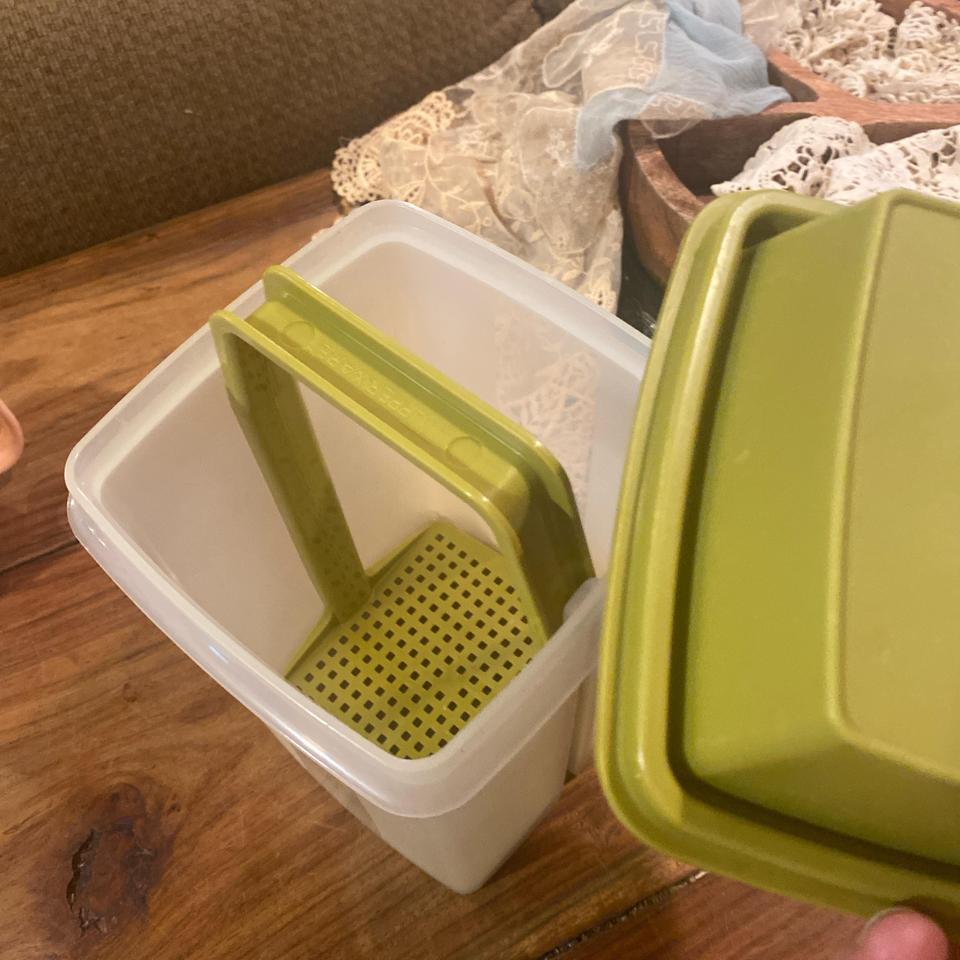 Tupperware Pickle Keeper Avocado Green 0f0a 8