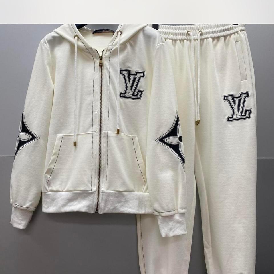 Tracksuit Set Louis Vuitton 6360