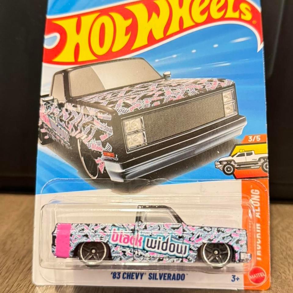 Hot Wheels 83 Chevy Silverado F08d