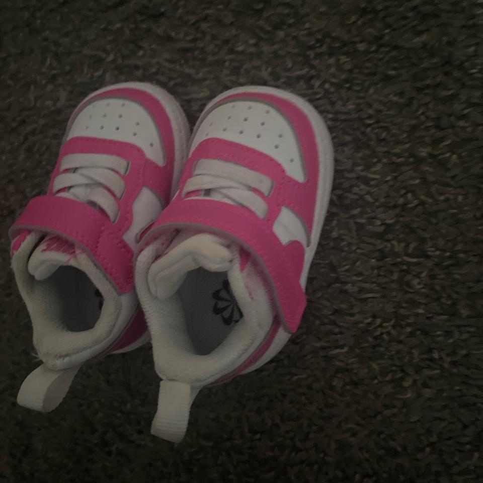 White Pink Infant Nikes Fc51