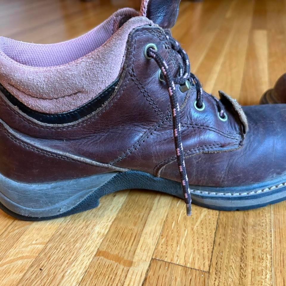 Womens Ariat Leather Steel Toed Boots 5
