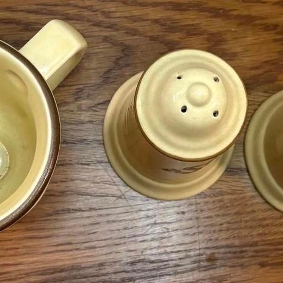 Charming Vintage 3 Piece Stoneware Set 6014 2