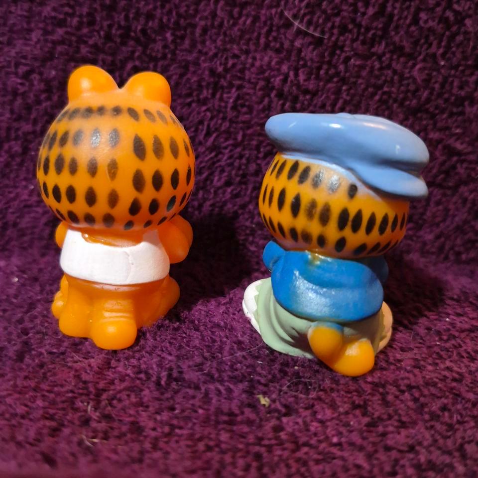 4pc Vintage Vinyl 2 Tall 3