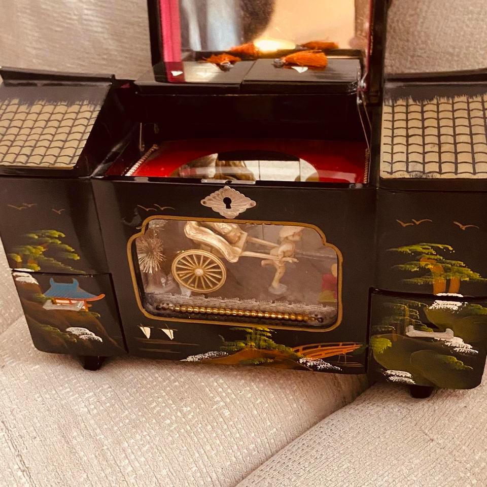 Black And Gold Vintage Japanese Inspired