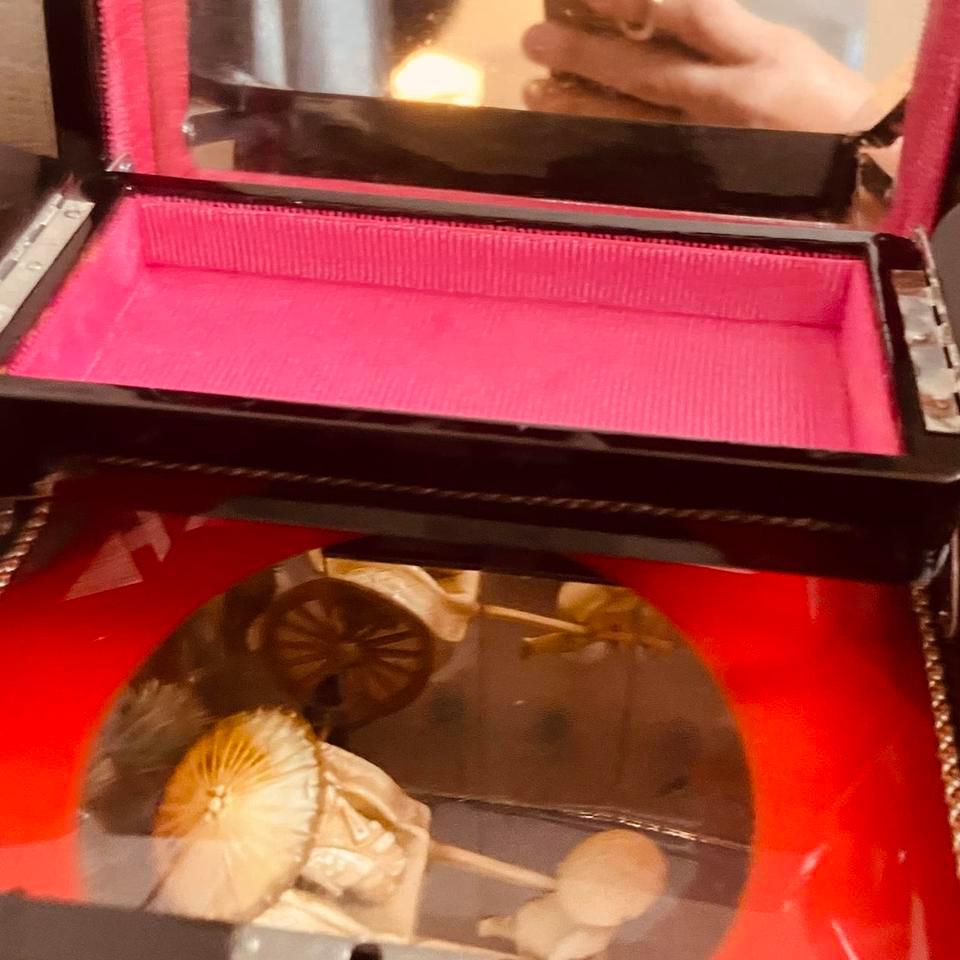 Black And Gold Vintage Japanese Inspired 8