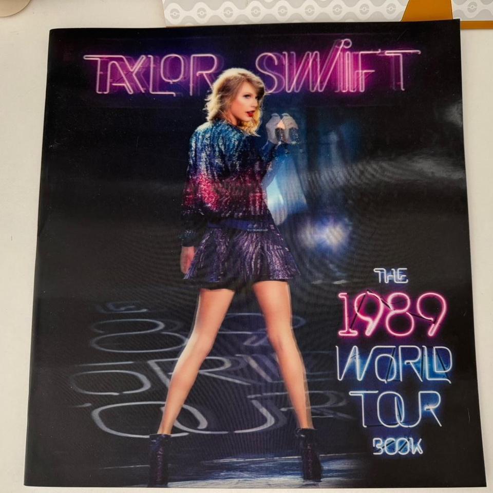 Taylor Swift 1989 World Tour A4d5