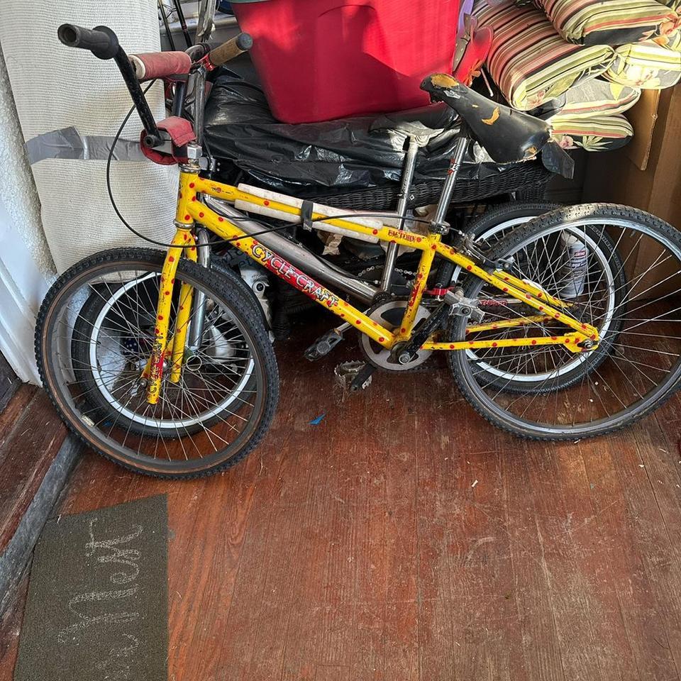 Yellow Bmx Bike With Red 269b