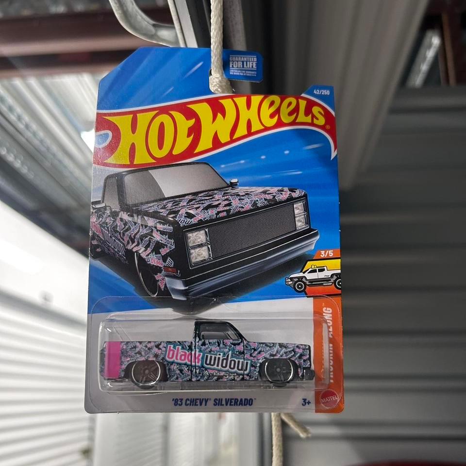 Hot Wheels 1987 Chevy Silverado