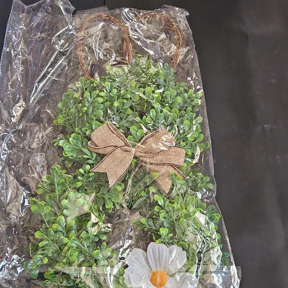 Artificial Boxwood Bunny Wreath With 323a 3