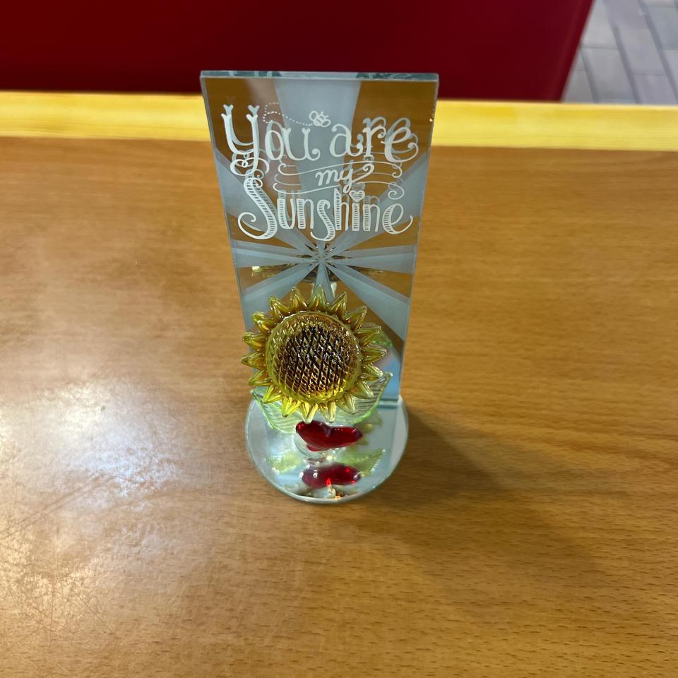 Glass Sunflower Display Desk