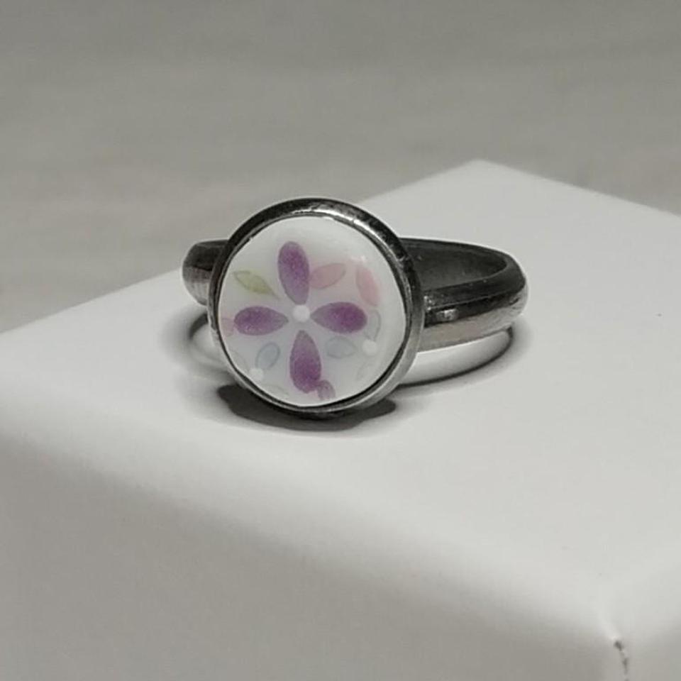 Handmade Purple Floral Ring Size 8efe