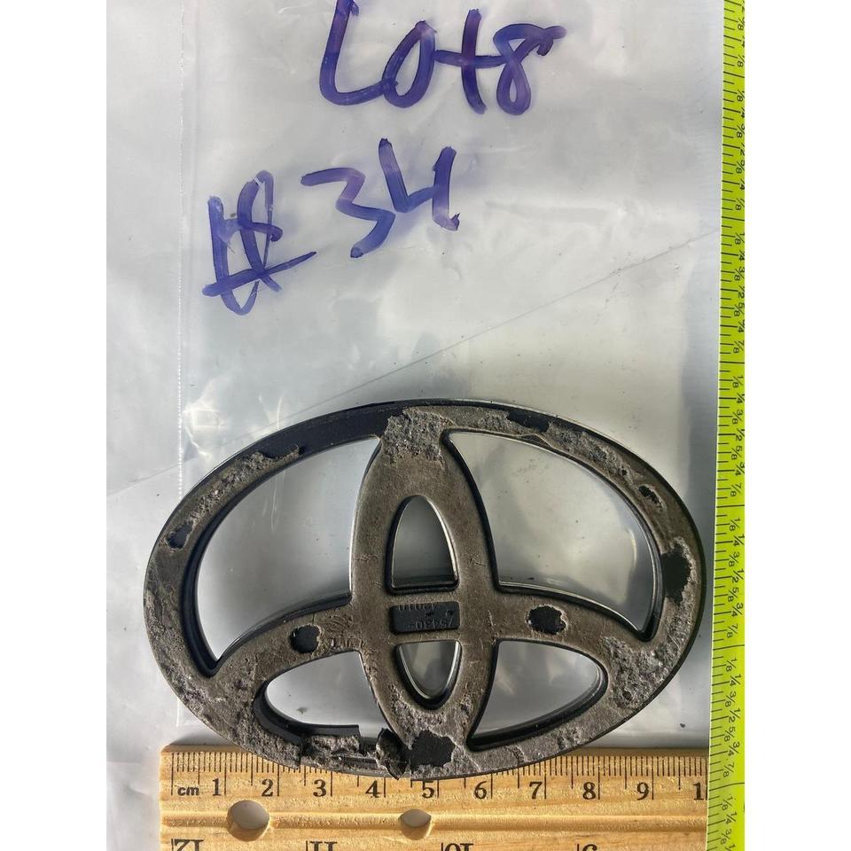 Toyota Chrome Oval Logo Emblem Ca49 3