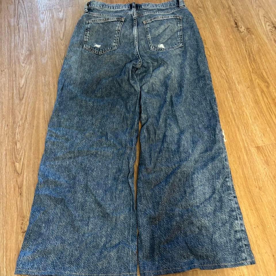 Lowrise Arizona Distressed Baggy Jeans 3