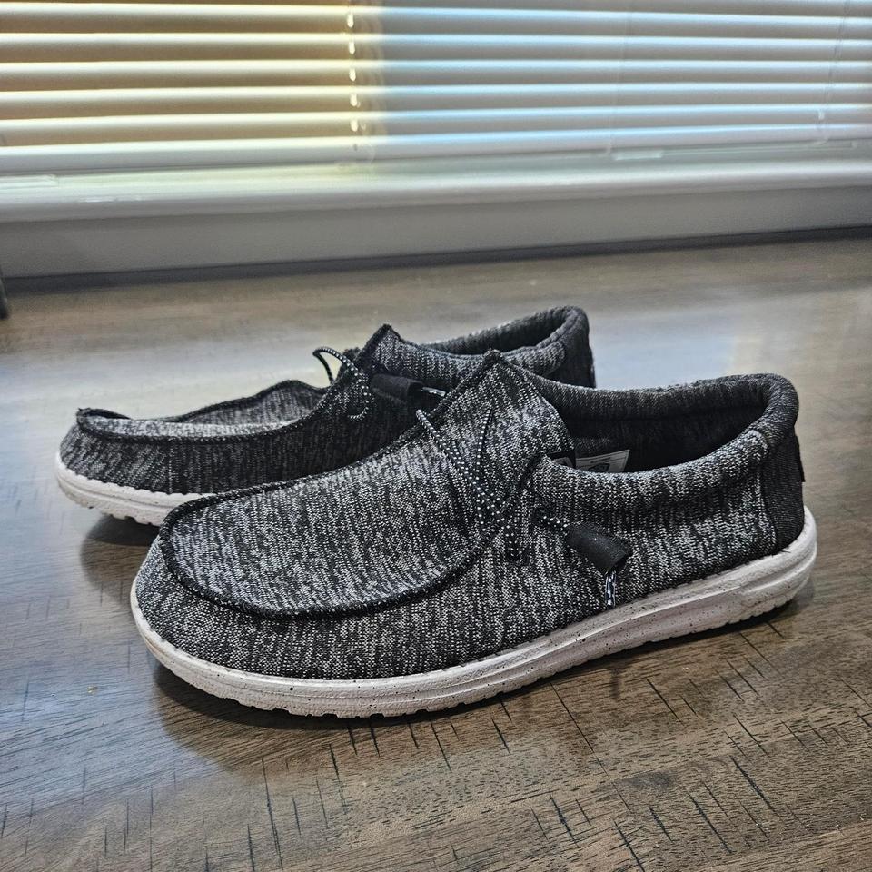 Greywhite Hey Dudes B8d5